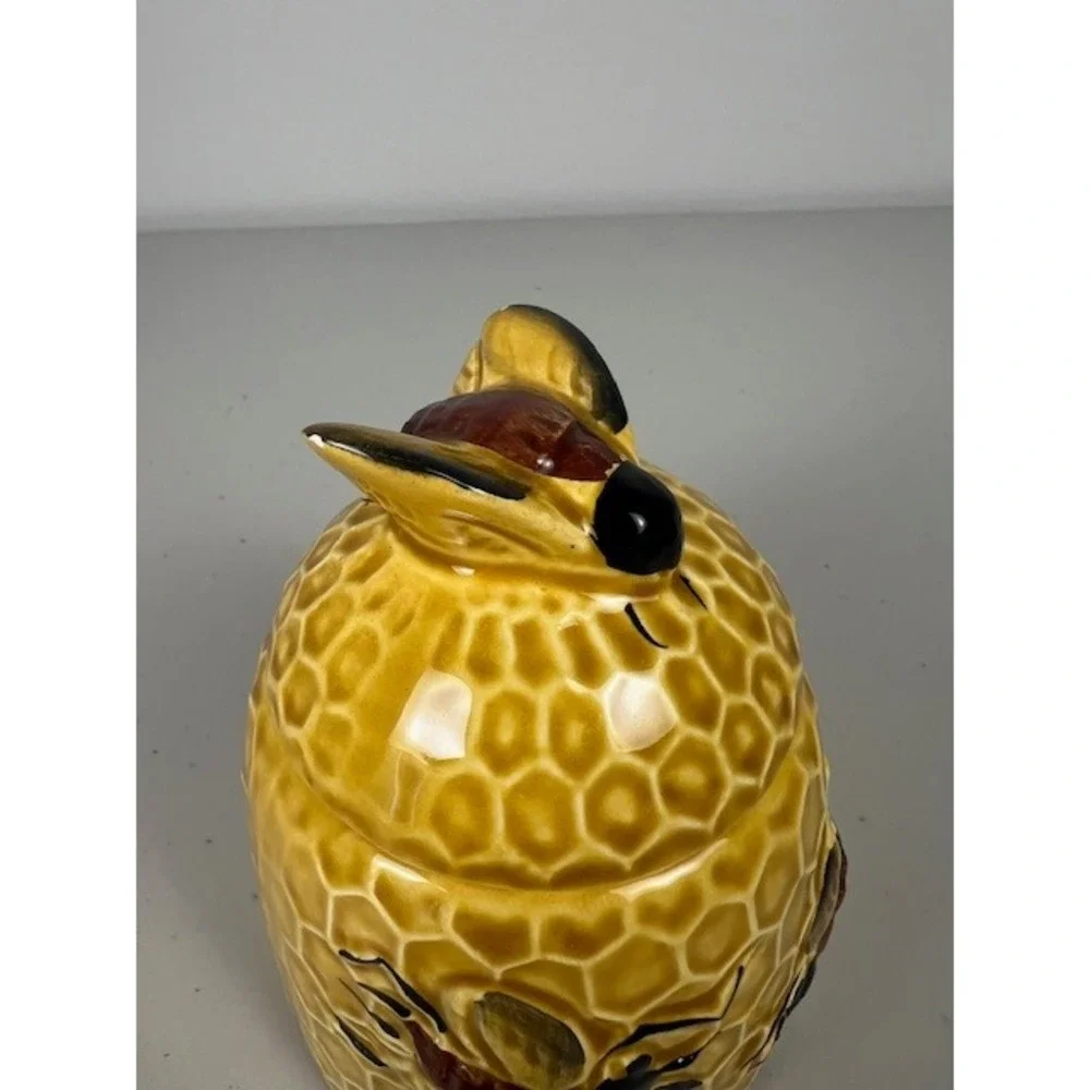 Vintage Ceramic Honeycomb Bee Honey Pot with Notched Lid Yellow 4.5 inch